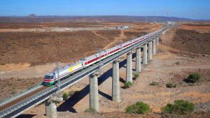 चीनने इथिओपियाची राजधानी आदीस-अबाबा ते जिबूती पर्यंत बांधलेला रेल्वे मार्ग.