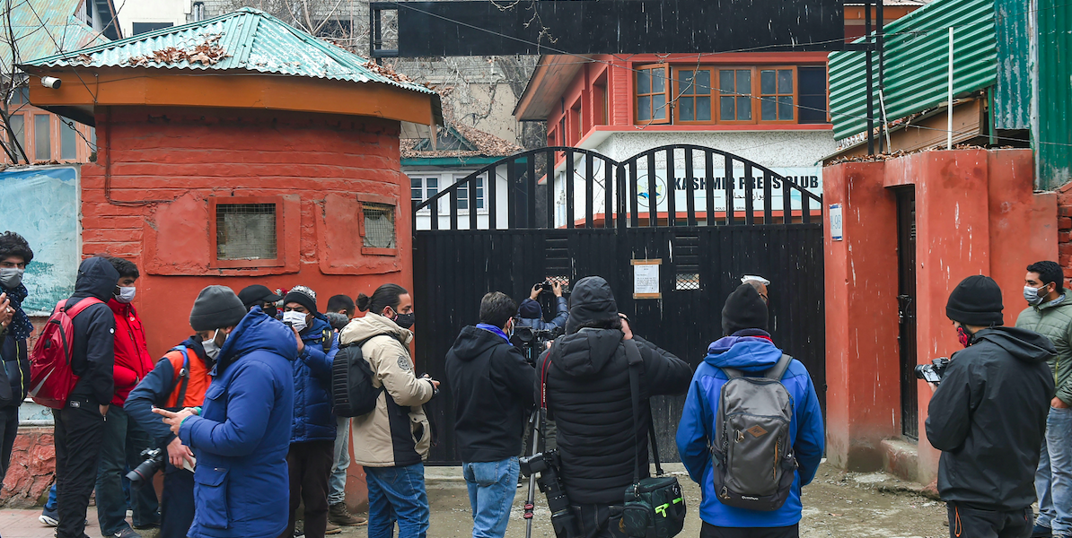 काश्मीर प्रेस क्लबवर अखेर सरकारचे नियंत्रण