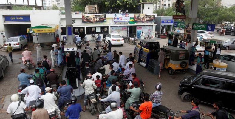 पाकिस्तानात पेट्रोल दराचा उच्चांक